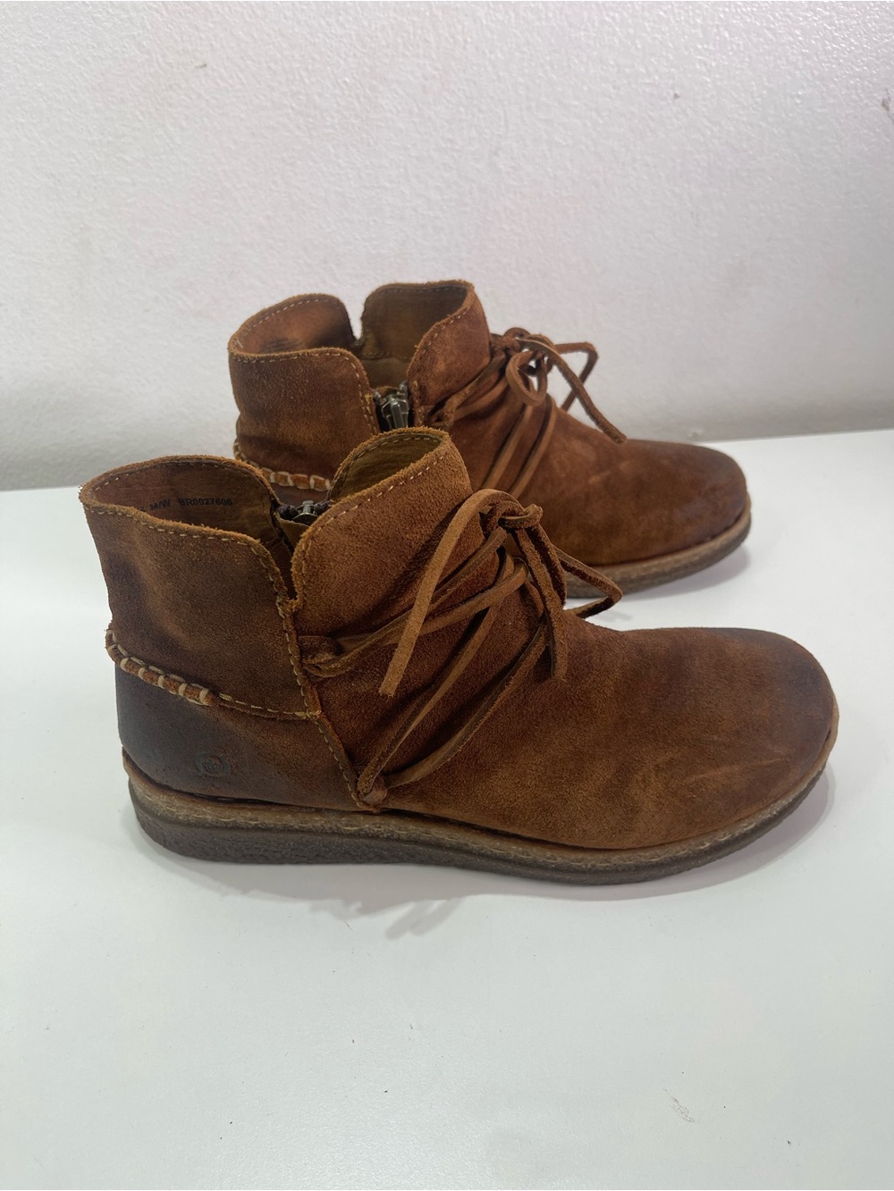 Born Calyn Leather Ankle Boots Brown Ginger Distressed Women's 9 M Boho Earthy - Picture 2 of 9